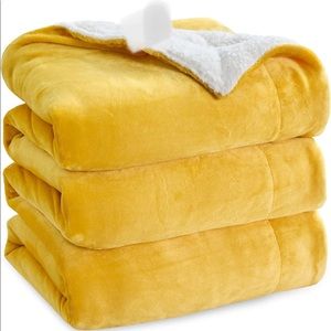 Bedsure Sherpa Fleece blanket - oversized Queen yellow gold mustard fuzzy soft